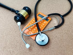 Derechos en salud: más conocidos, pero aún difíciles de hacer