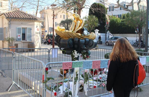Estatua de Brigitte Bardot en la plaza Blanqui de Saint-Tropez