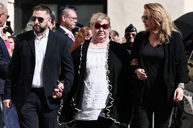 Despedida de Loana Petrucciani: ataúd rosa, ex-lofteurs y familia... Las