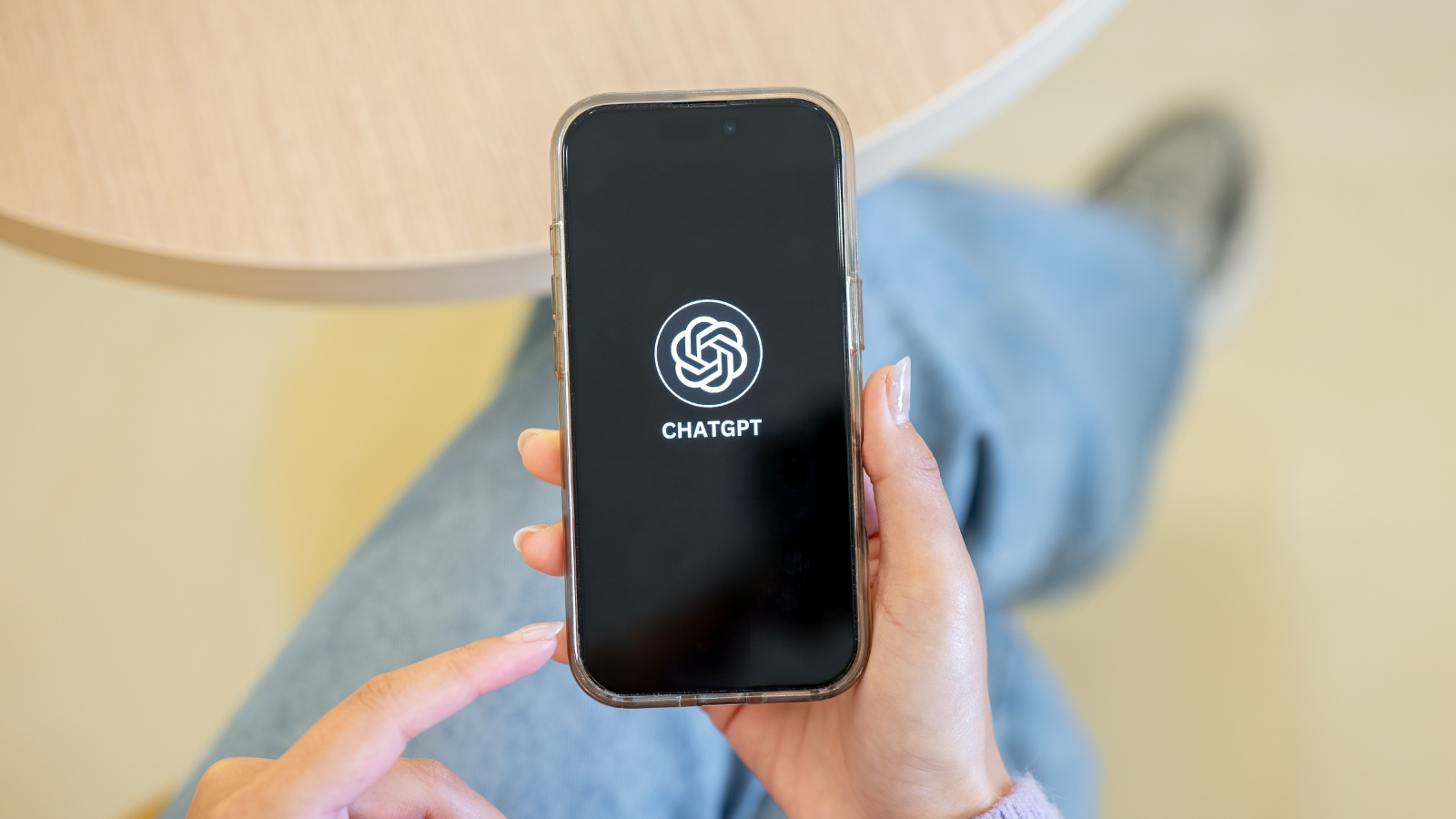 El primer smartphone ChatGPT llega: OpenAI quiere enterrar el teléfono