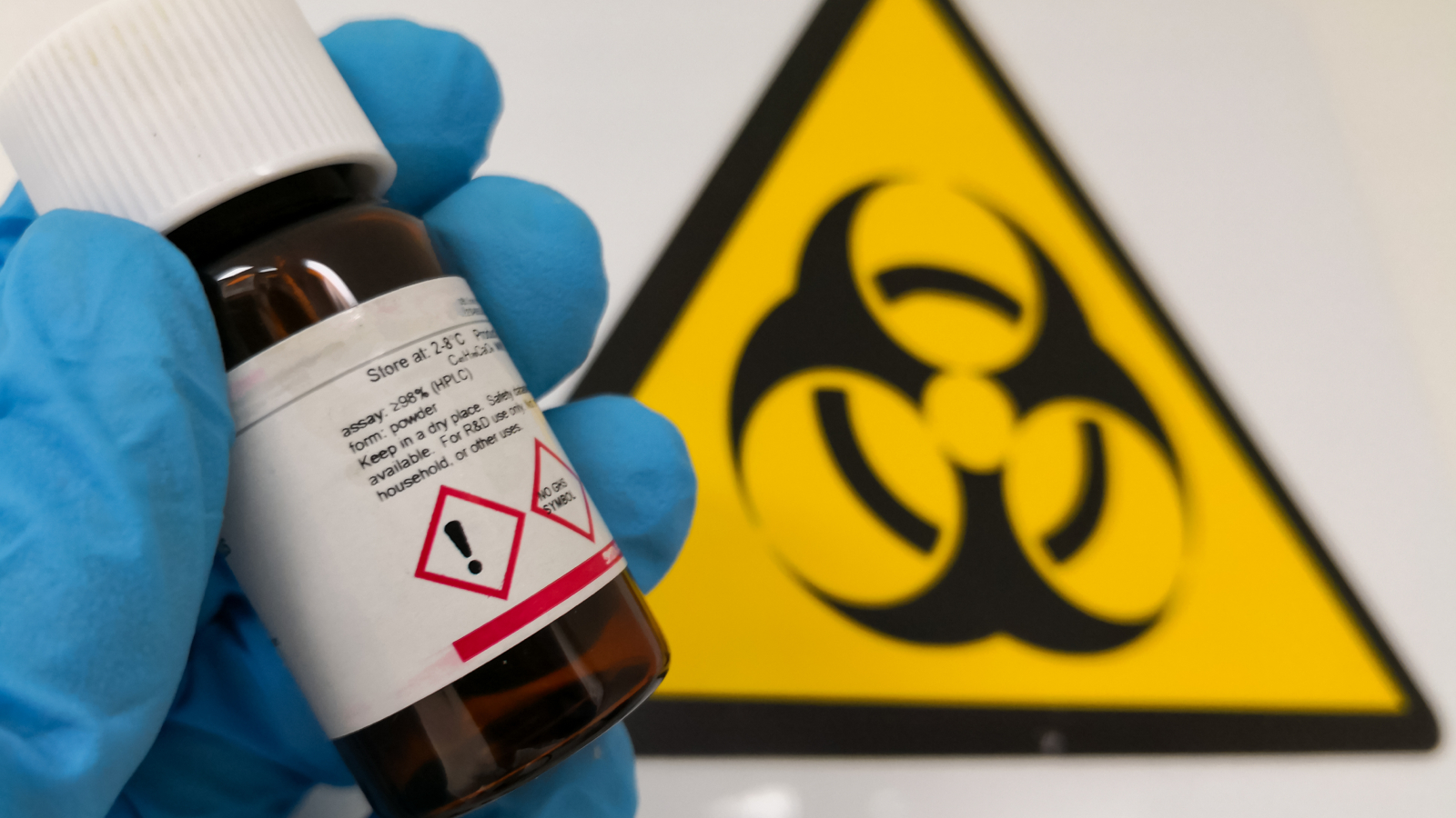 El riesgo de "bioterrorismo IA" crece día a día, aquí