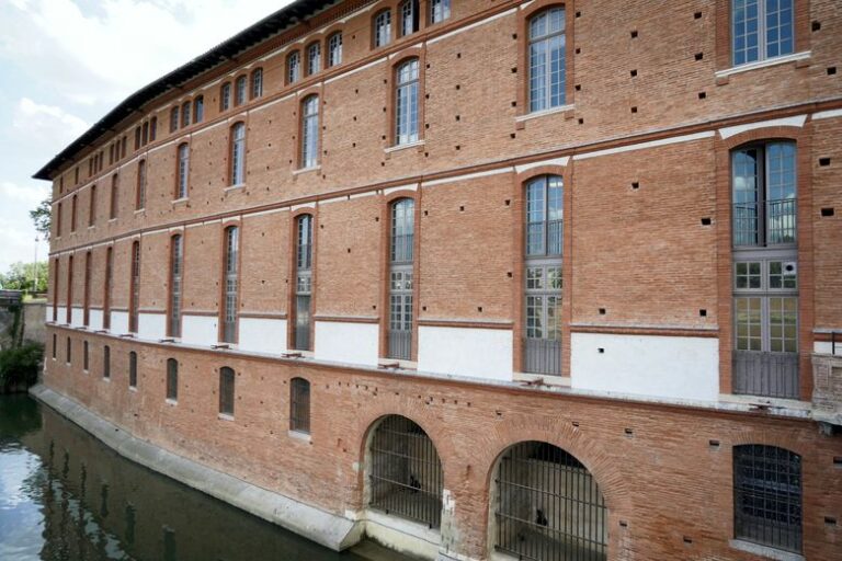 La tarjeta postal más conocida de Toulouse: fin de los