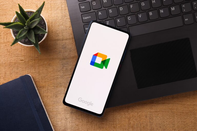 La traducción vocal de Google Meet llega por fin a
