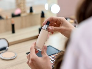 Perturbadores endocrinos: reducir el uso de cosméticos disminuye la exposición