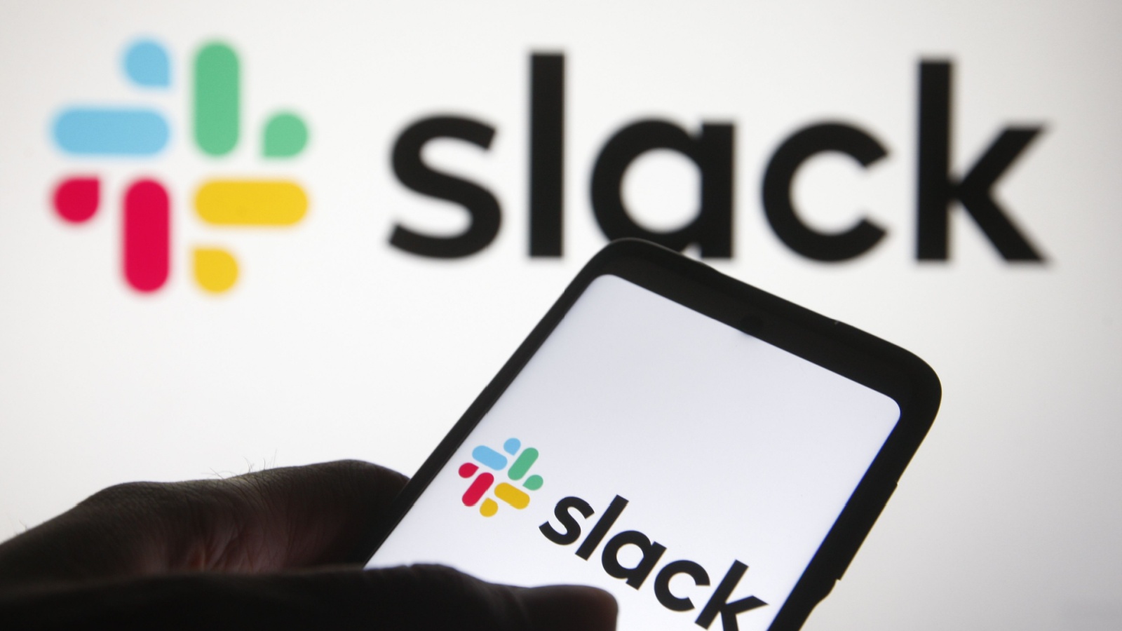 Startups en quiebra venden sus correos y mensajes de Slack