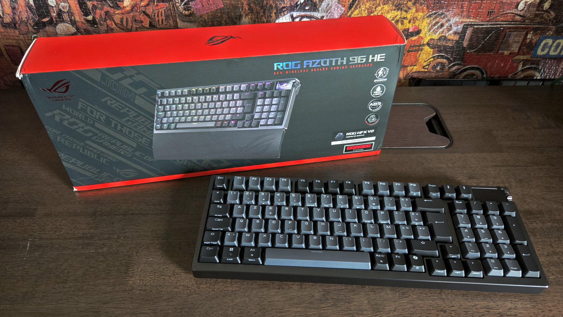 Un teclado gamer premium afectado por sus teclas de ABS