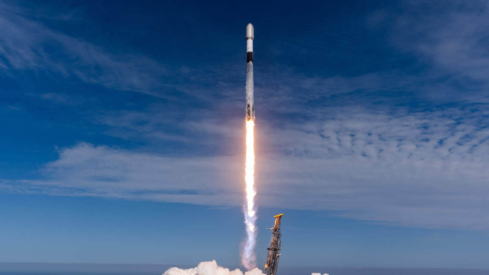 Una cohete Falcon 9 de SpaceX va a chocar contra