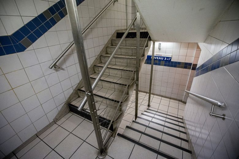 C’est dans les escaliers du parking que bien souvent des marginaux se droguent.