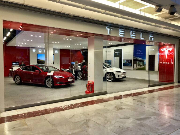 ¡Un regreso del infierno! Tesla rompe todos los récords en