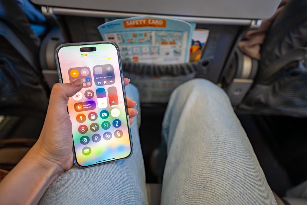 ¿Puede realmente tu teléfono hacer que se estrelle un avión?
