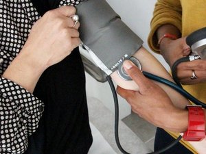 100 días para tener un cardiólogo, aumento del tiempo de