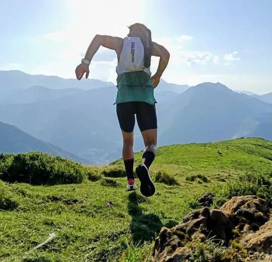 Sébastien Daunes corriendo en el trail.