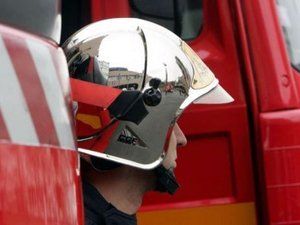 Los bomberos intentaron salvarlo durante casi una hora: un sexagenario