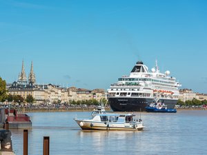 Bordeaux: 1,700 pasajeros confinados en un crucero tras una sospecha