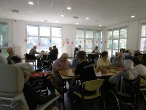 Villefranche-de-Rouergue. Una hermosa tarde de juegos y de compartición intergeneracional