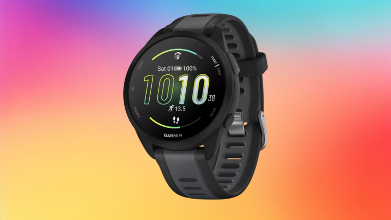 A menos de 130€, la Garmin Forerunner 165 Music cumple
