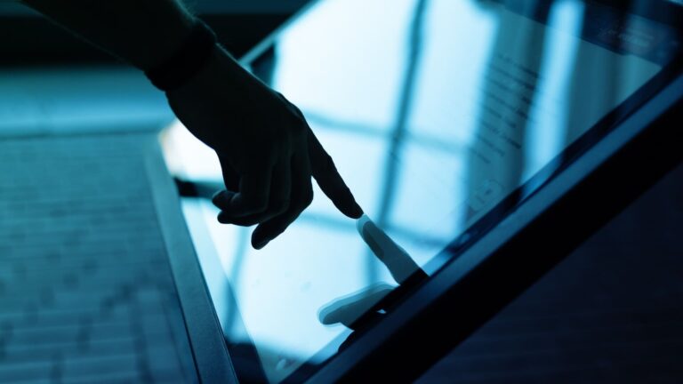 El plan del G7 para hacer de internet un lugar