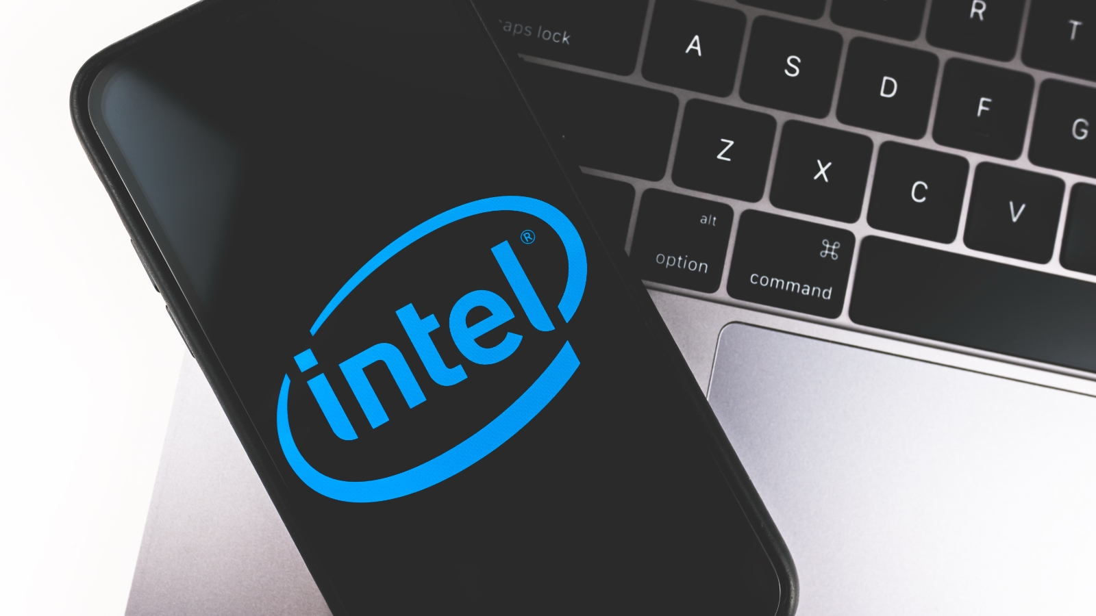 Intel ya produce chips para Apple: iPhone, iPad y Mac