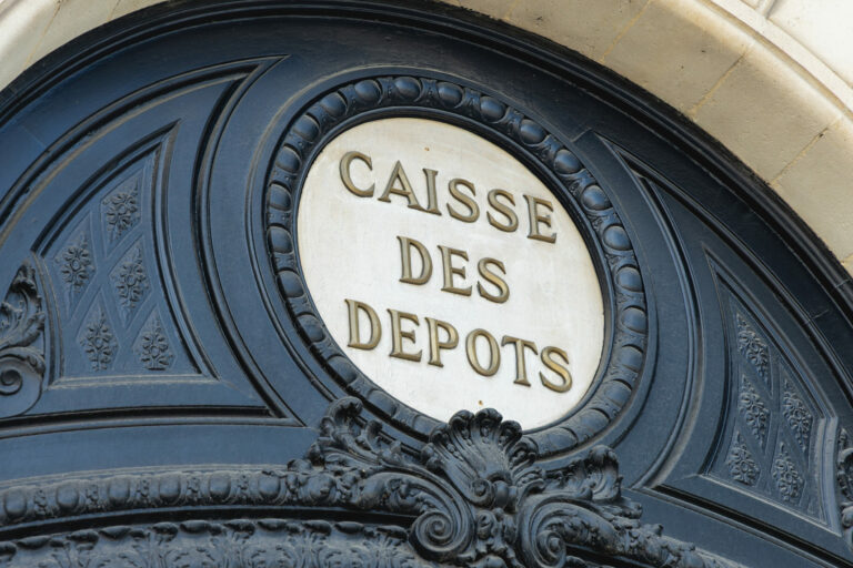 La Caisse des Dépôts elige al francés Mistral AI para