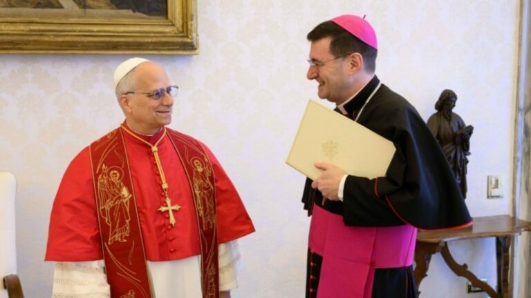 "La IA no es moralmente neutra", el papa León XIV