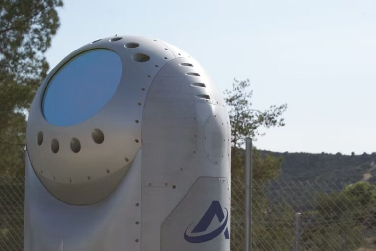 La estación terrestre óptica más pequeña del mundo acaba de