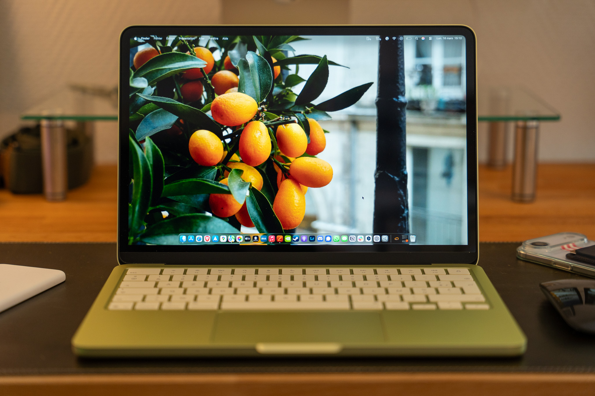 Microsoft quiere lanzar un competidor del MacBook Neo, pero al