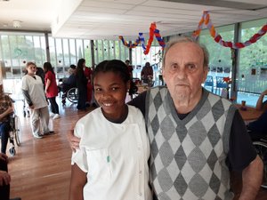 Nérac. Los estudiantes reviven la juventud de los mayores