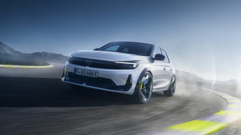 Opel Corsa GSE, la bombonera alemana de 280 ch (y