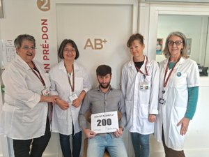 "Quería dedicarme a algo útil": un donante de sangre universal