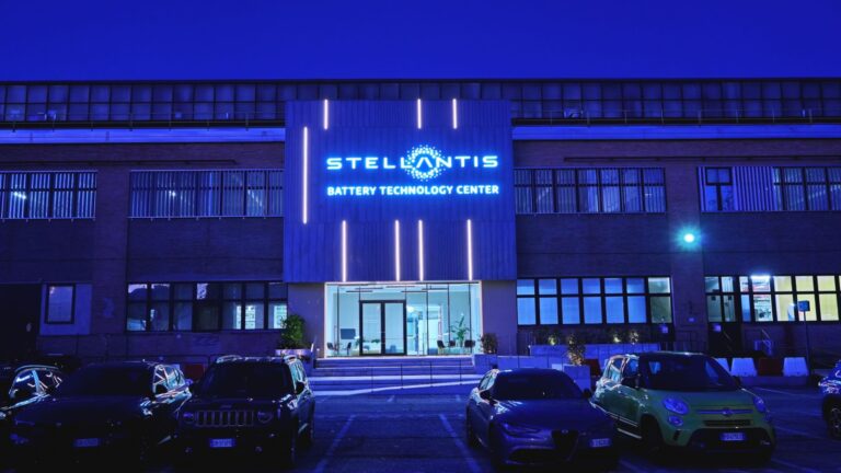 Stellantis busca democratizar los coches eléctricos con su proyecto E-Car
