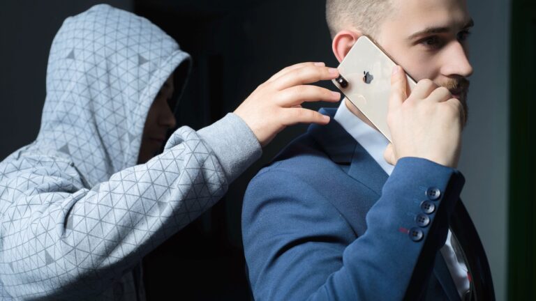 Tu iPhone robado en la calle: Apple prepara un bloqueo
