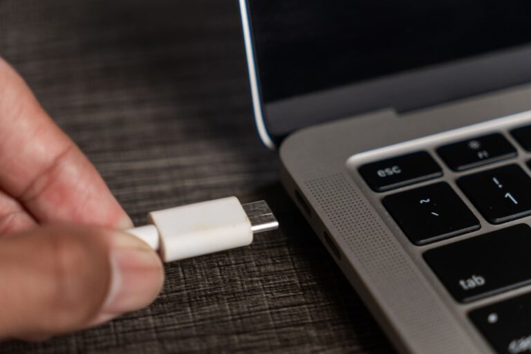 USB-C: por qué el cable universal no existe