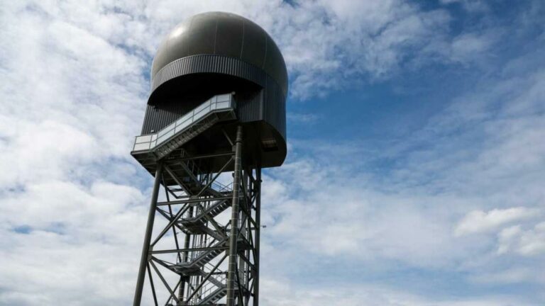 Un nuevo radar GM403 capaz de detectar drones a 450