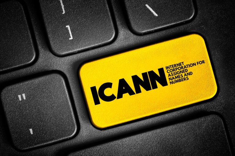 ¿Tienes tu propio dominio? Por 227,000 dólares, puedes tener tu