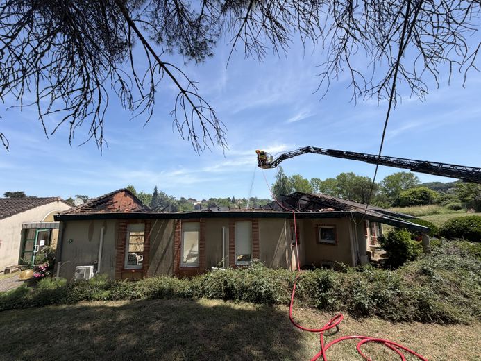 "Las equipos están completamente movilizados": tras el incendio que devastó