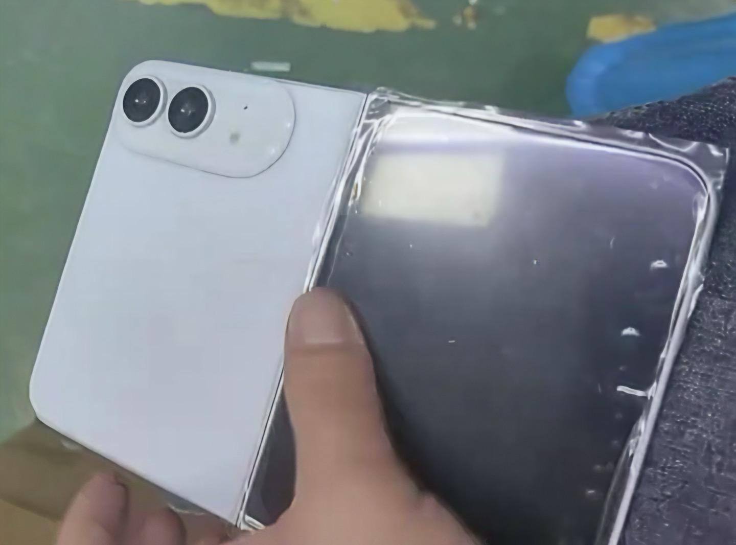 iPhone Ultra: una primera foto filtrada del smartphone plegable de