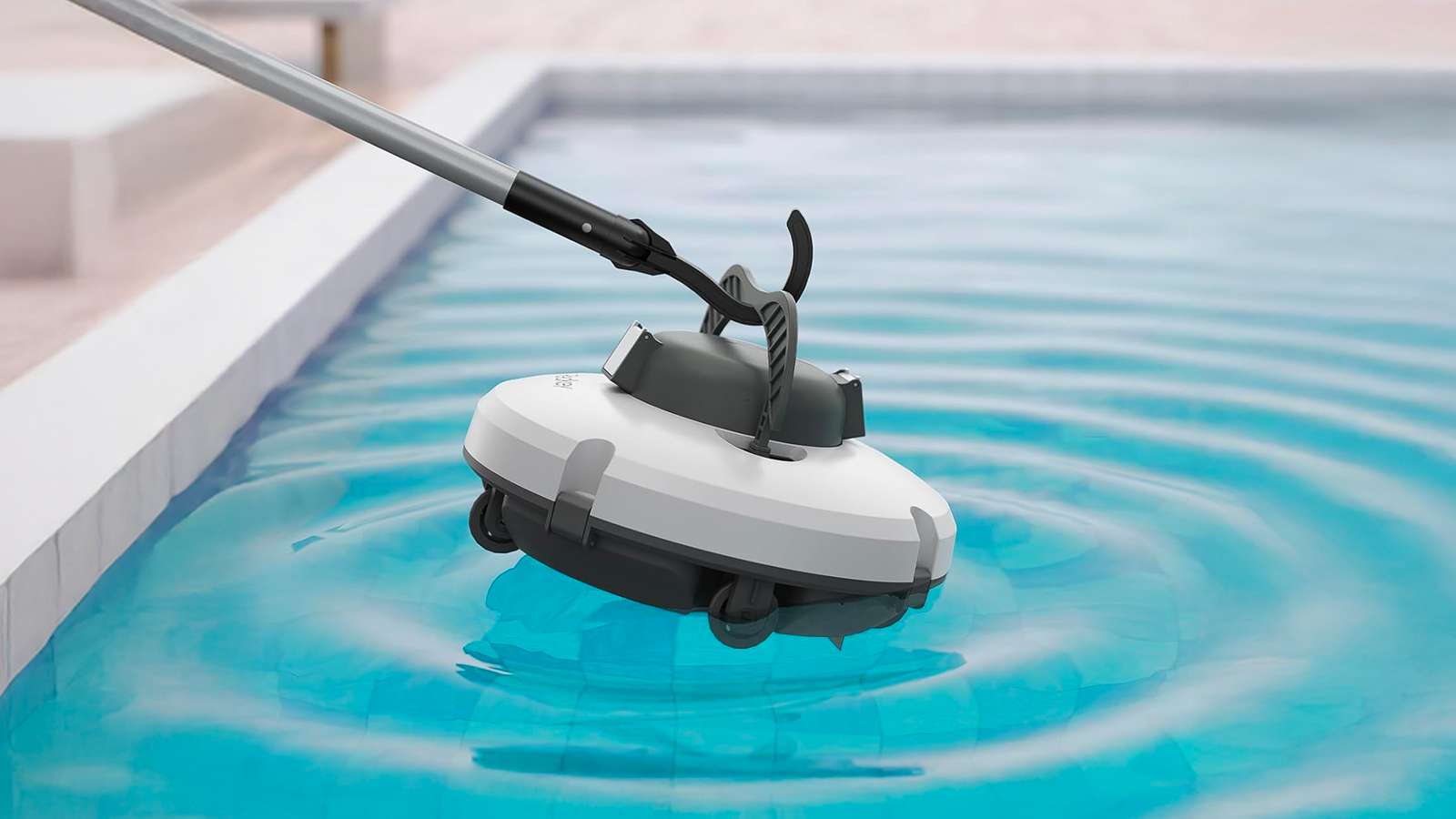 A la hora de volver a abrir las piscinas, el