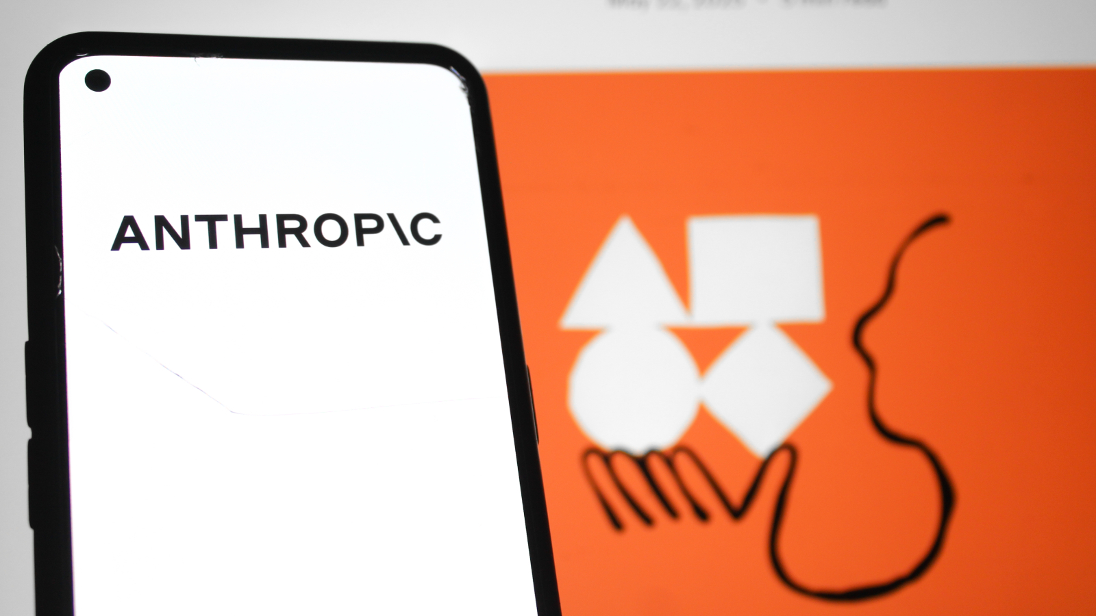 Anthropic acaba de actualizar su política de privacidad para verificar
