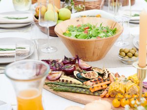 Canícula: agua, verduras, carne blanca... ¿qué se debe comer cuando