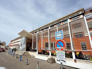 Canicule: el centro hospitalario de Montauban se equipa con "clim"