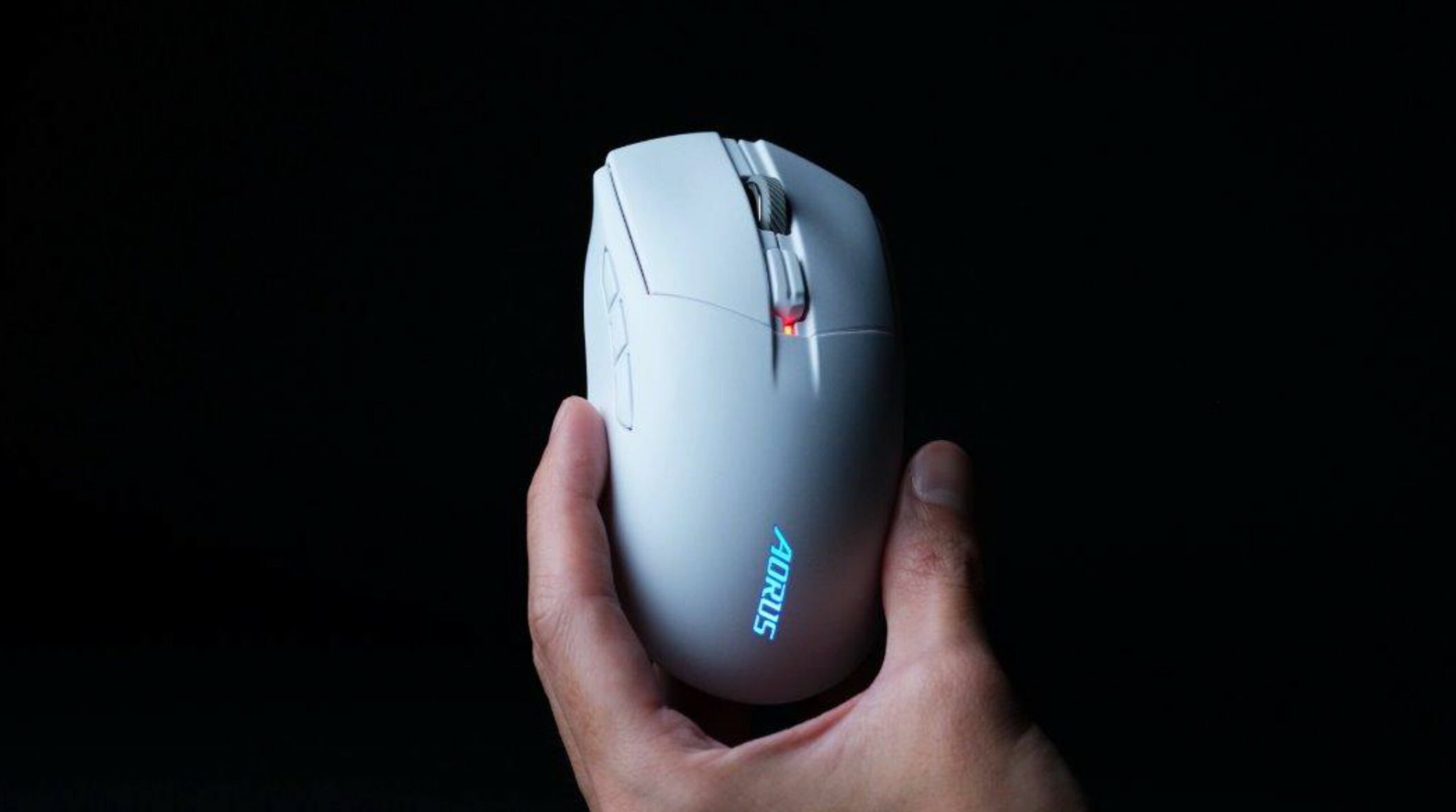 Clavier OLED, ratón 8 000 Hz: GIGABYTE potencia sus dispositivos
