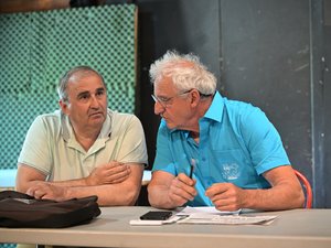 En el Samu social agrícola, se libra un forcejeo entre