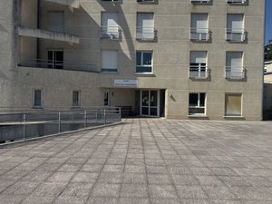 En este hospital aveyronnais, se realizan trabajos de renovación para
