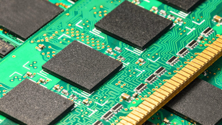 Lenovo alerta sobre la memoria RAM: los precios nunca volverán
