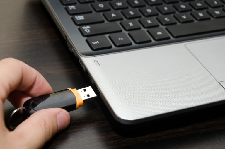 Microsoft detecta un virus crypto que se propaga solo por