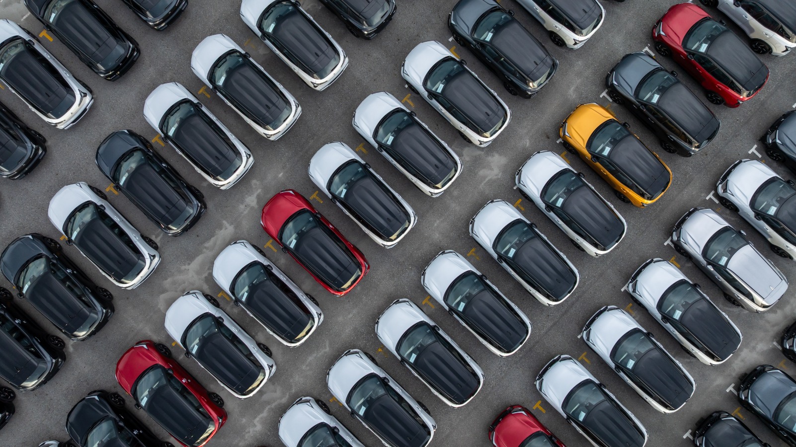 Tu próximo coche deberá contener más plástico reciclado, pero no