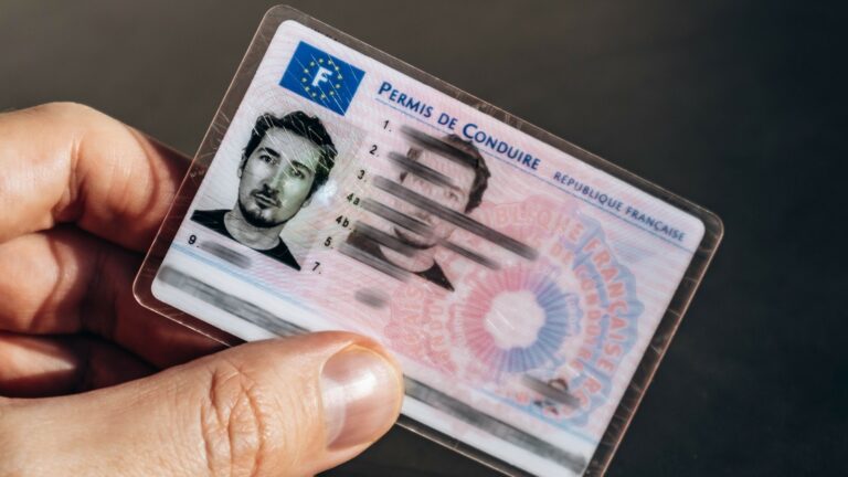 ¿El fin del permiso físico? Europa vota a favor del