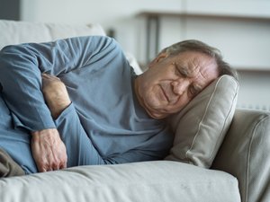 ¿Por qué los neurolepticos pueden provocar una constipación severa?