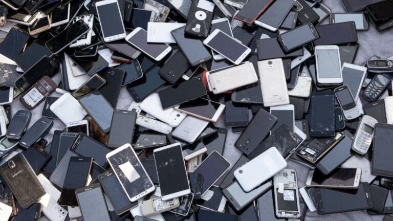 ¿Y si tus viejos smartphones se convirtieran en servidores más
