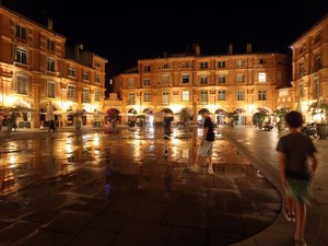 Detenido en pleno centro histórico de Montauban tras insultar y